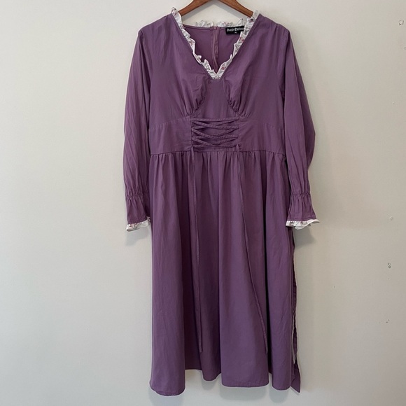 Scarlet Darkness Women XL Purple Dress Renfair Corset Front Milkmaid Dainty Trim